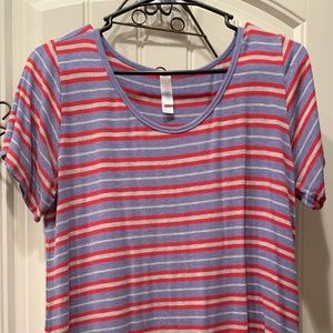 M LuLaRoe Classic T